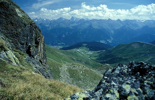 Komperdell, Alpkopf und Oberinntal von der Kanzel