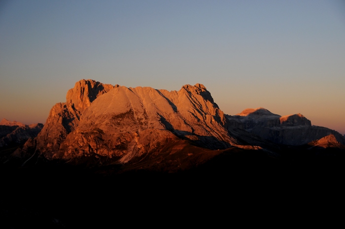 [145] Sonnenuntergang auf Plattkofel und Langkofel / Foto: Kalle Kubatschka