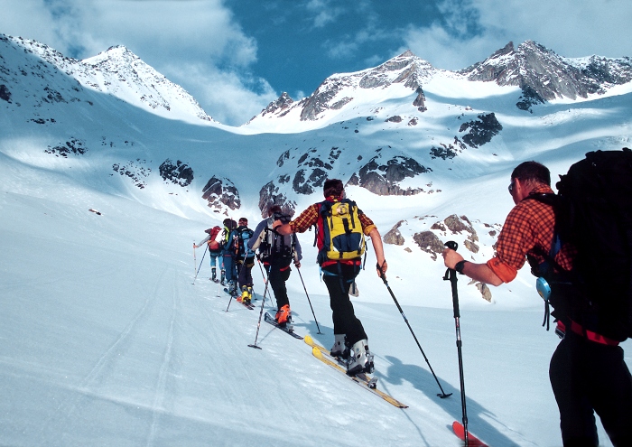 [169] Skitourengeher / Foto: Herbert Raffalt