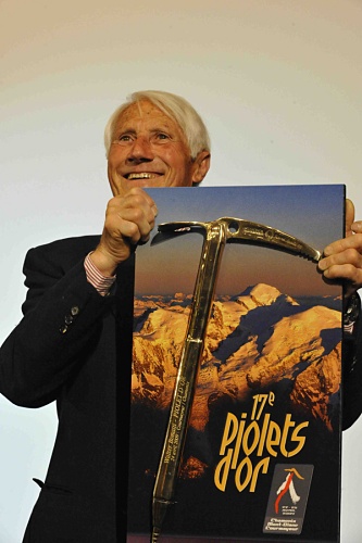 Walter Bonatti mit dem Piolet d%E2%80%99Or