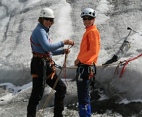 Johanna und Franzi im Eis