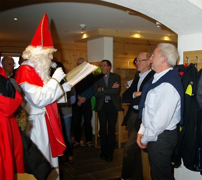 Der Nikolaus lobt Fritz Rodenh%C3%A4user und Hannes Wiedemann