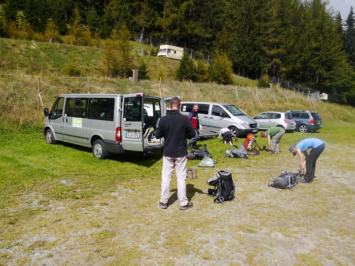 Mit dem Sektionsbus zum Bergsport