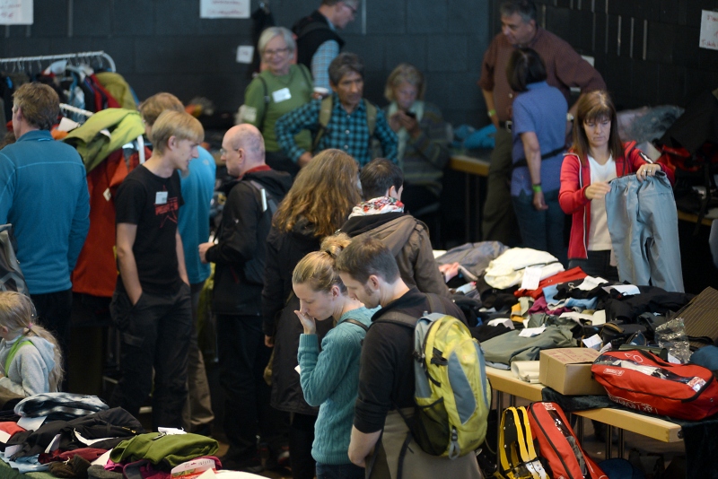 8. K%EF%BF%BDlner AlpinTag: Viel los beim Secondhand-Markt