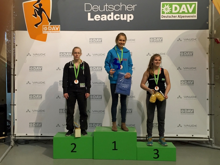 Sofie Paulus (1.), Denise Pl%EF%BF%BD%EF%BF%BDck (2.), Florence Gr%EF%BF%BD%EF%BF%BDnewald (3., DLC Stuttgart)