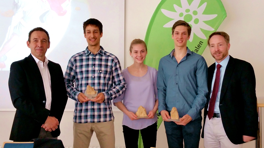 Peter Pl%C3%BCck (2. Vorsitzender, links), David Firnenburg, Hannah Meul, Ruben Firnenburg, Sebastian Balaresque (1. Vorsitzender)