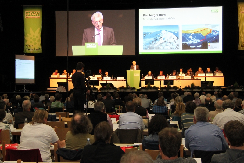 Pr%C3%A4sident Josef Klenner auf der Hauptversammlung des DAV