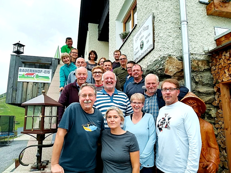 Das Wegebauteam vom letzten Jahr