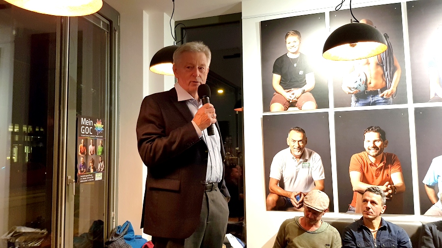 DAV-Pr%EF%BF%BD%EF%BF%BDsident Josef Klenner bei seiner Er%EF%BF%BD%EF%BF%BDffnungsrede