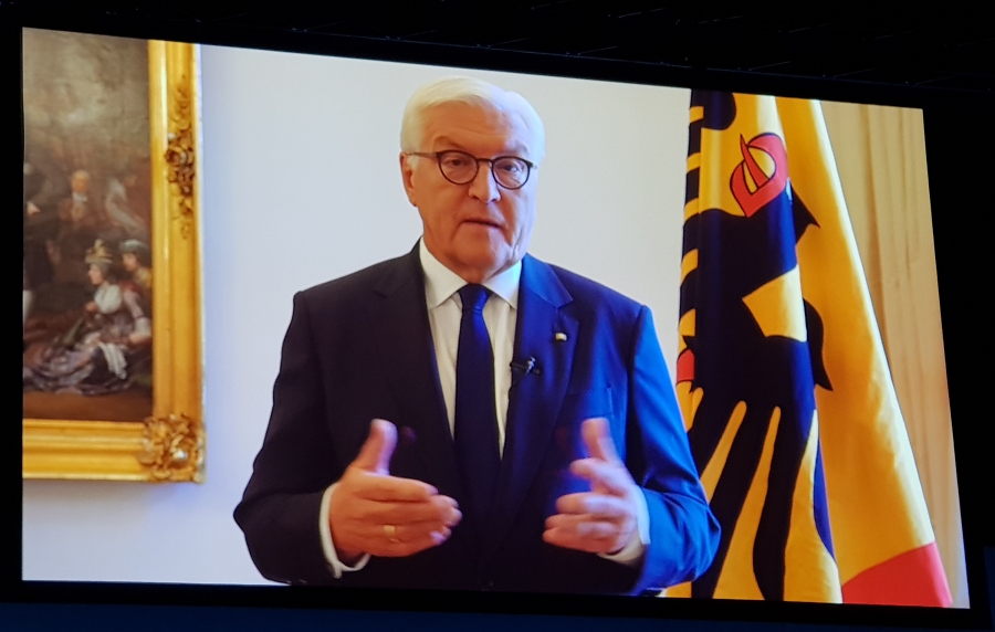Bundespr%EF%BF%BD%EF%BF%BDsident Frank Walter Steinmeier kam per Videobotschaft