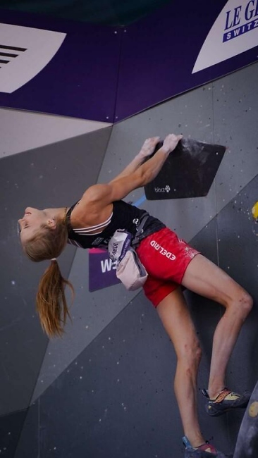 Bouldern: Hannah Meul / Foto: DAV