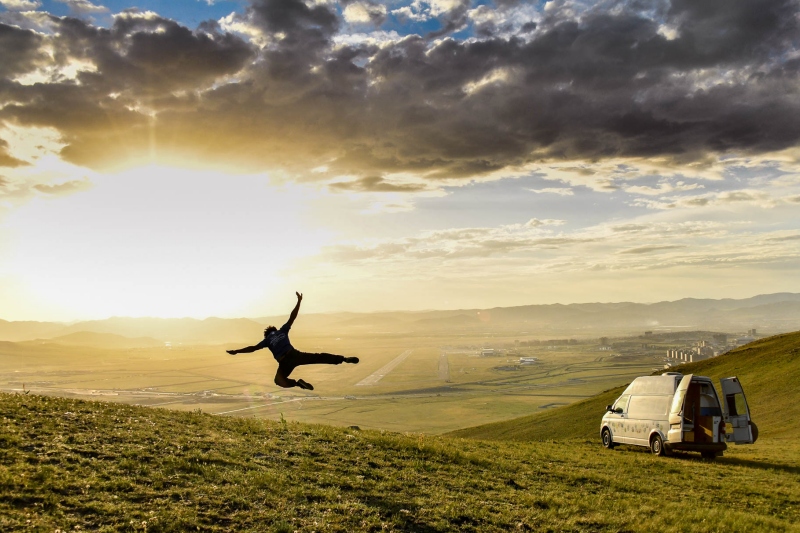 Vanlife - Roadtrip zwischen Europa und Zentralasien / Foto: Martina Z%EF%BF%BD%EF%BF%BDrcher Dylan Wickrama