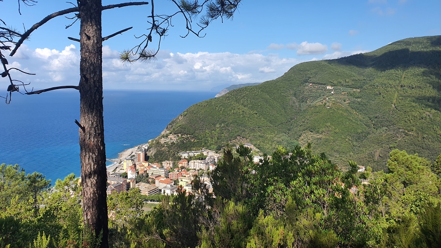 Bahnwandern an der ligurischen K%C3%BCste - Deiva Marina / Foto: Kalle Kubatschka