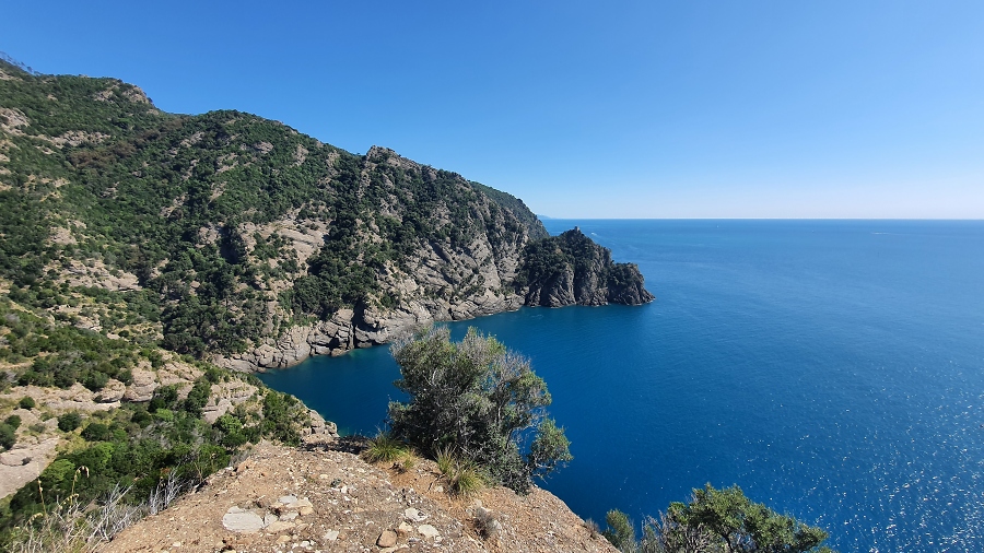 Bahnwandern an der ligurischen K%C3%BCste - Punta Torretta / Foto: Kalle Kubatschka