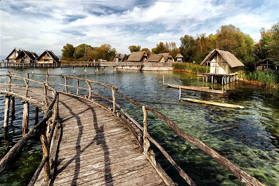 Pfahlbaumuseum Unteruhldingen / Foto: Holger Uwe Schmidt, CC BY SA 4.0, Wikimedia Commons