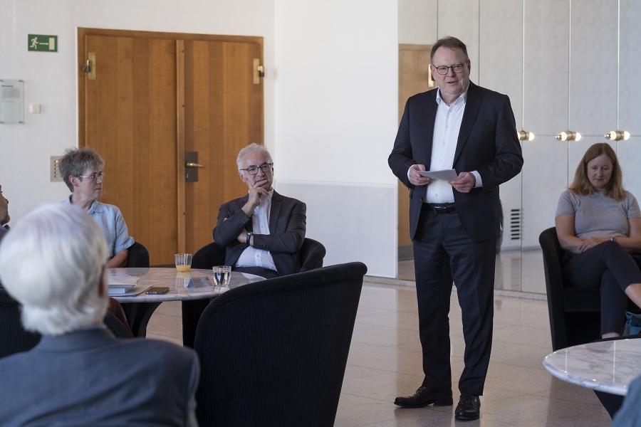Oberb%C3%BCrgermeister Torsten Burmester bei seiner Rede / Foto: DAV Rheinland-K%C3%B6ln/Simone Szymanski