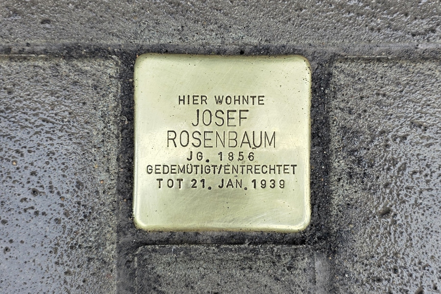 Stolperstein f%C3%BCr Josef Rosenbaum / Foto: DAV Rheinland-K%C3%B6ln/Kalle Kubatschka