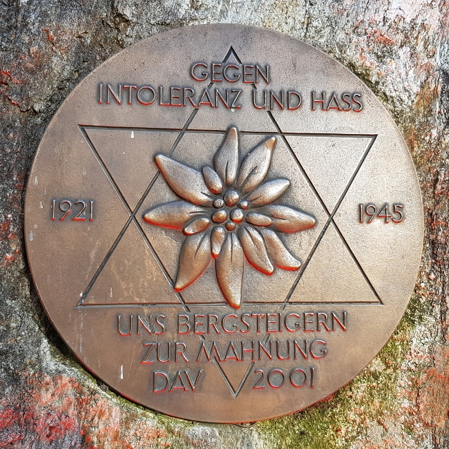 Plakette zur Proklamation des DAV aus dem Jahre 2001 © Deutscher Alpenverein Sektion Rheinland-Köln