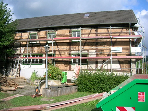 30.07.2010: Die Gefache sind fast alle freigelegt / Foto: DAV Rheinland-K%EF%BF%BD%EF%BF%BDln