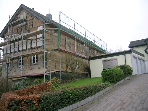 17.11.2010: Die Nord-Ost-Seite der H%EF%BF%BD%EF%BF%BDtte / Foto: DAV Rheinland-K%EF%BF%BD%EF%BF%BDln