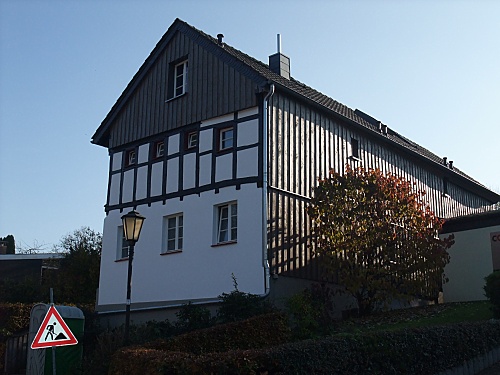 01.11.2011: Die H%EF%BF%BD%EF%BF%BDtte erstrahlt im neuen Glanz / Foto: DAV Rheinland-K%EF%BF%BD%EF%BF%BDln