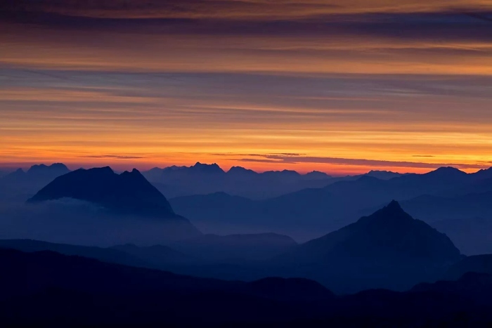 [10] Morgenrot am Dachstein / Foto: Herbert Raffalt