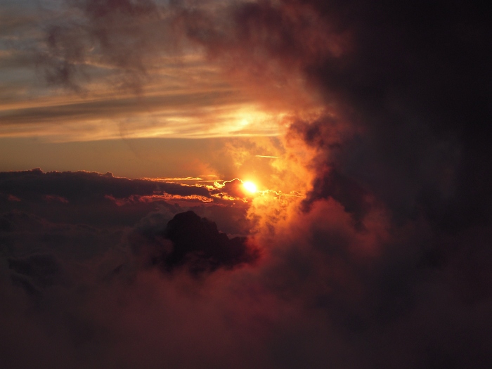 [68] Sonnenuntergang auf dem Piz Boe / Foto: Kalle Kubatschka