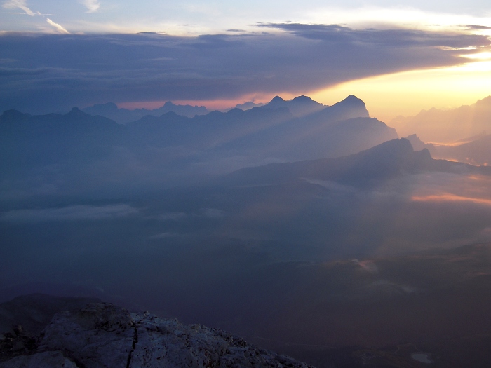 [78] Sonnenaufgang am Piz Boe / Foto: Kalle Kubatschka