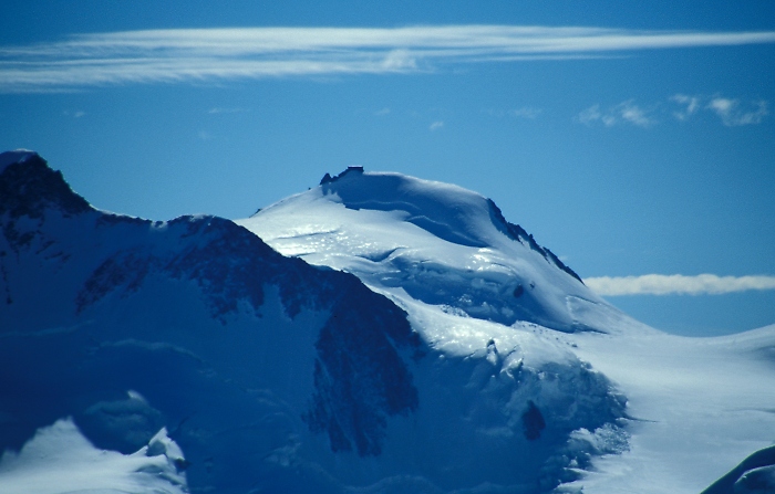 [177] Signalkuppe mit Capanna Margarita, Monte Rosa / Foto: Kalle Kubatschka